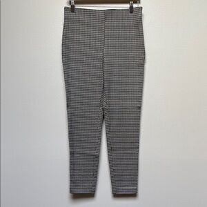 Loft Women’s Black and White Checkered Pants Size 8